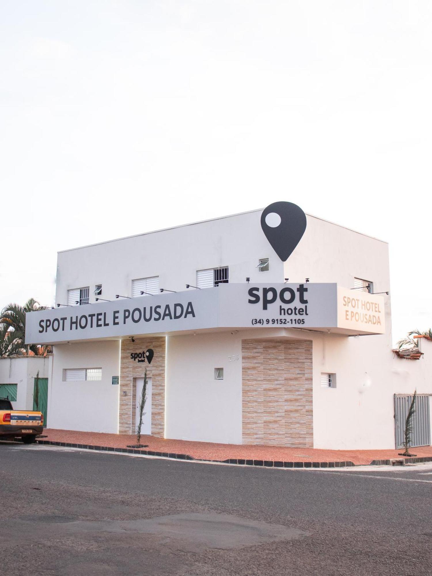 Spot Hotel E Pousada Uberlândia Esterno foto